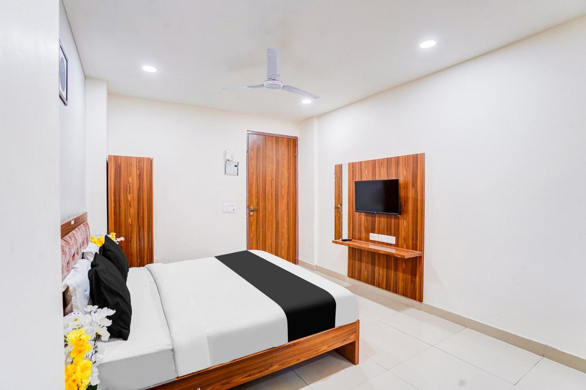 Super Collection O Sector 104 Noida 호텔 외부 사진