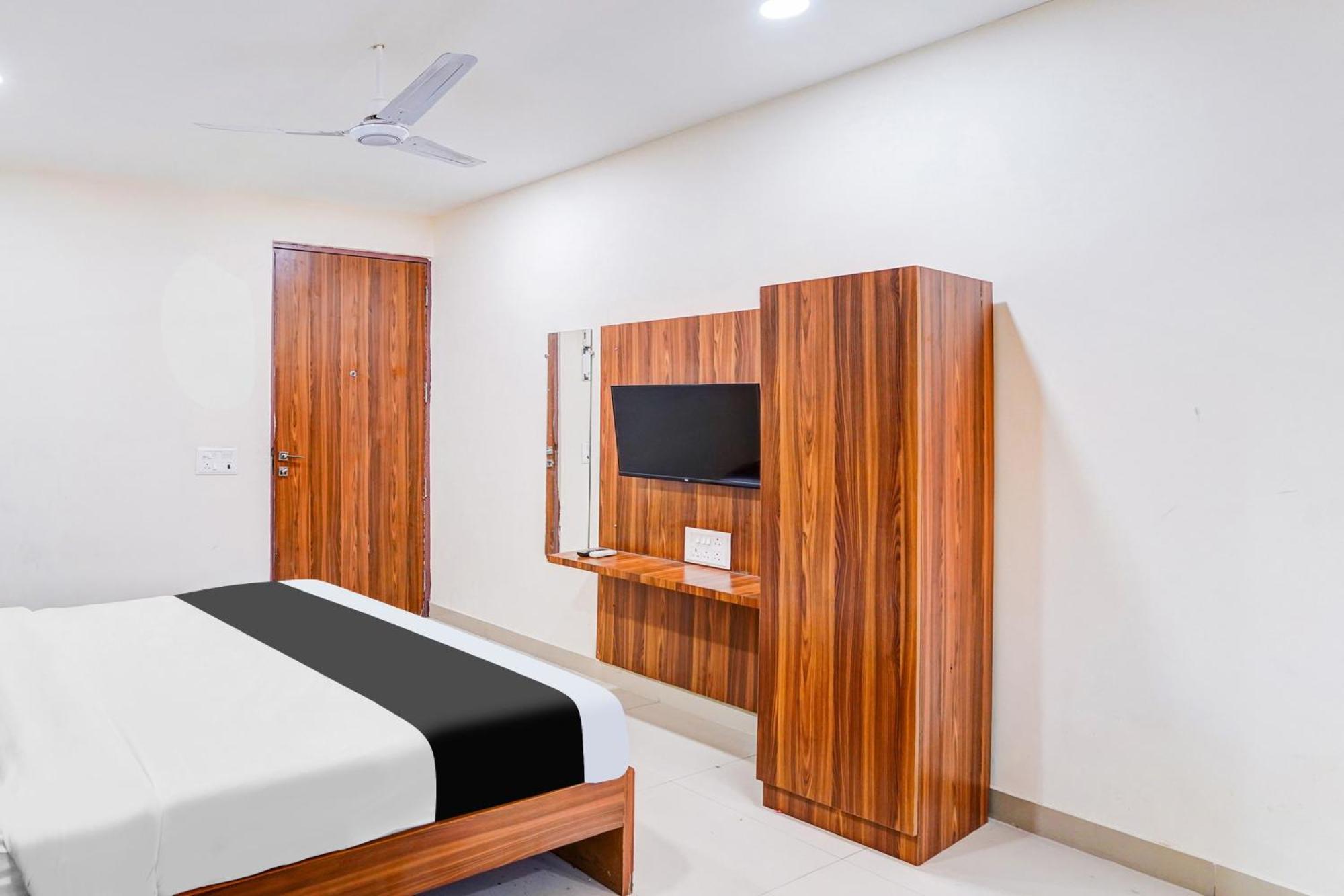 Super Collection O Sector 104 Noida 호텔 외부 사진