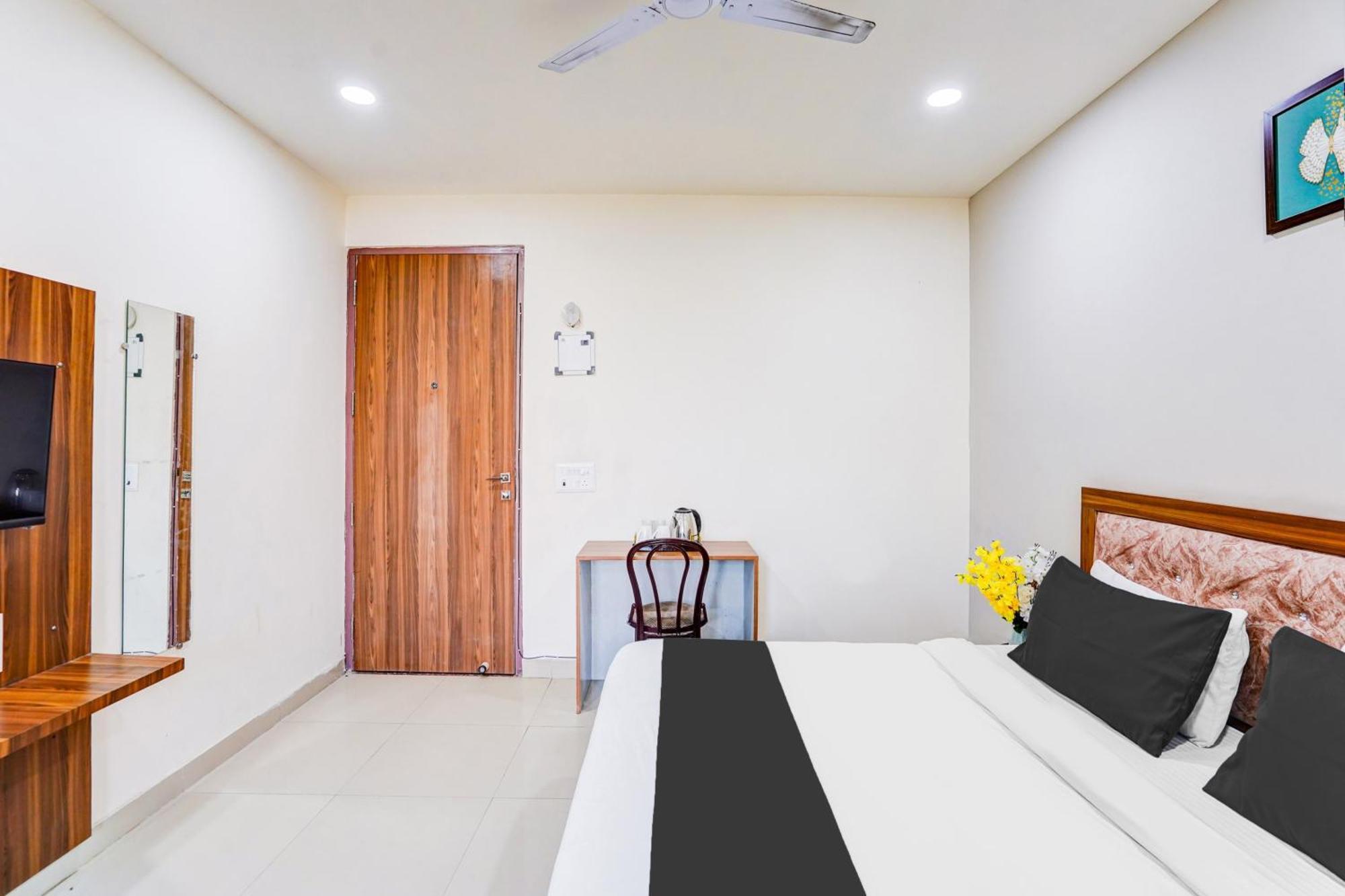 Super Collection O Sector 104 Noida 호텔 외부 사진