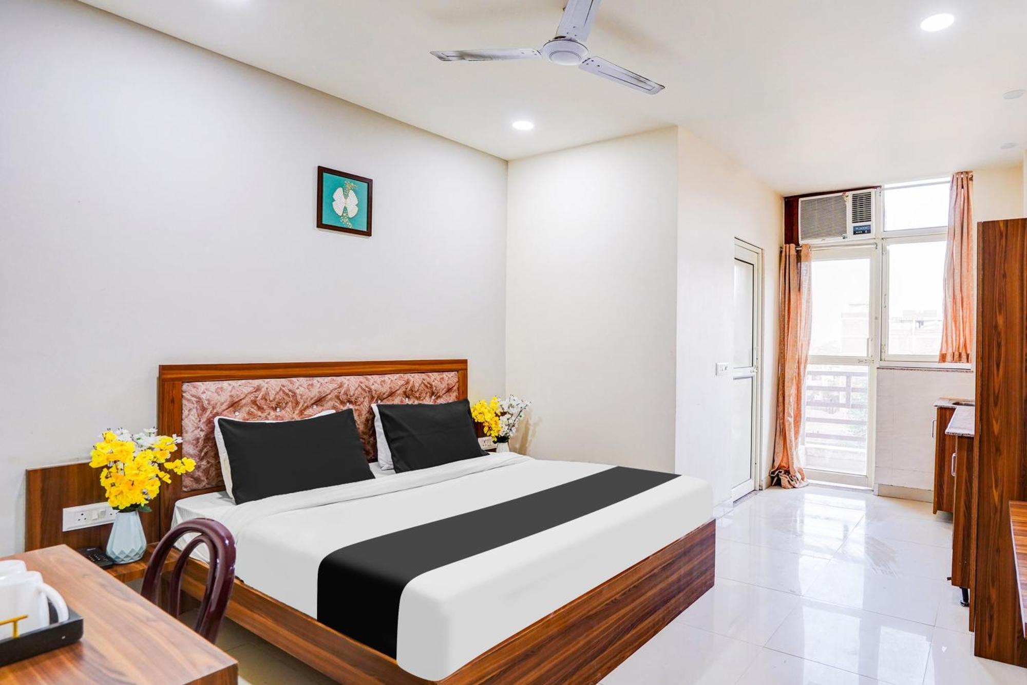Super Collection O Sector 104 Noida 호텔 외부 사진