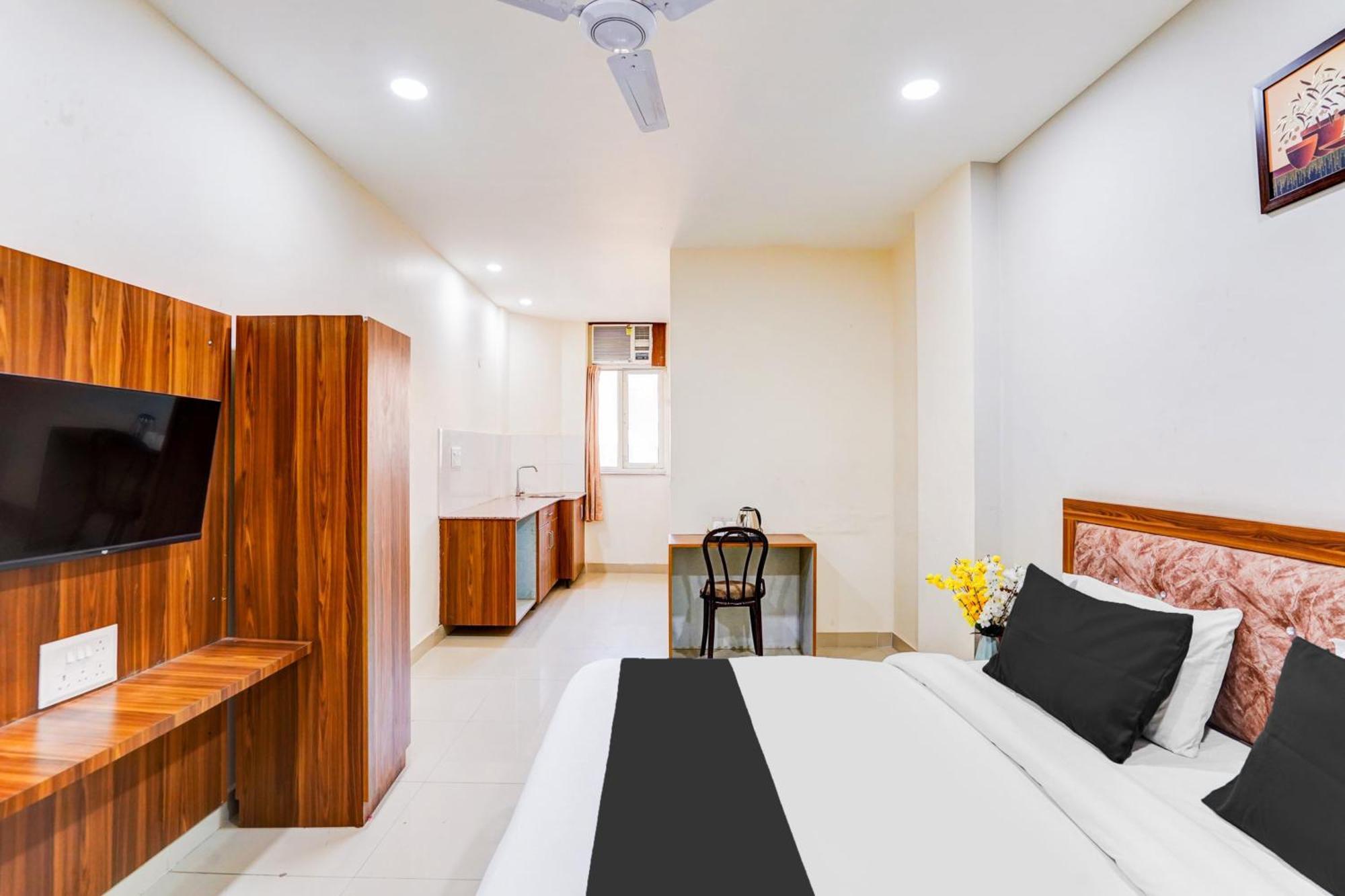 Super Collection O Sector 104 Noida 호텔 외부 사진